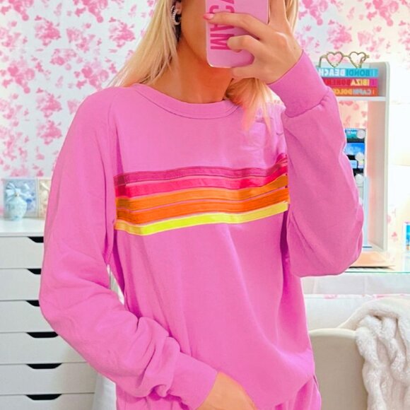 Bonbon Striped Accent Pullover and Shorts Two Piece Casual Set - Picture 2 of 4